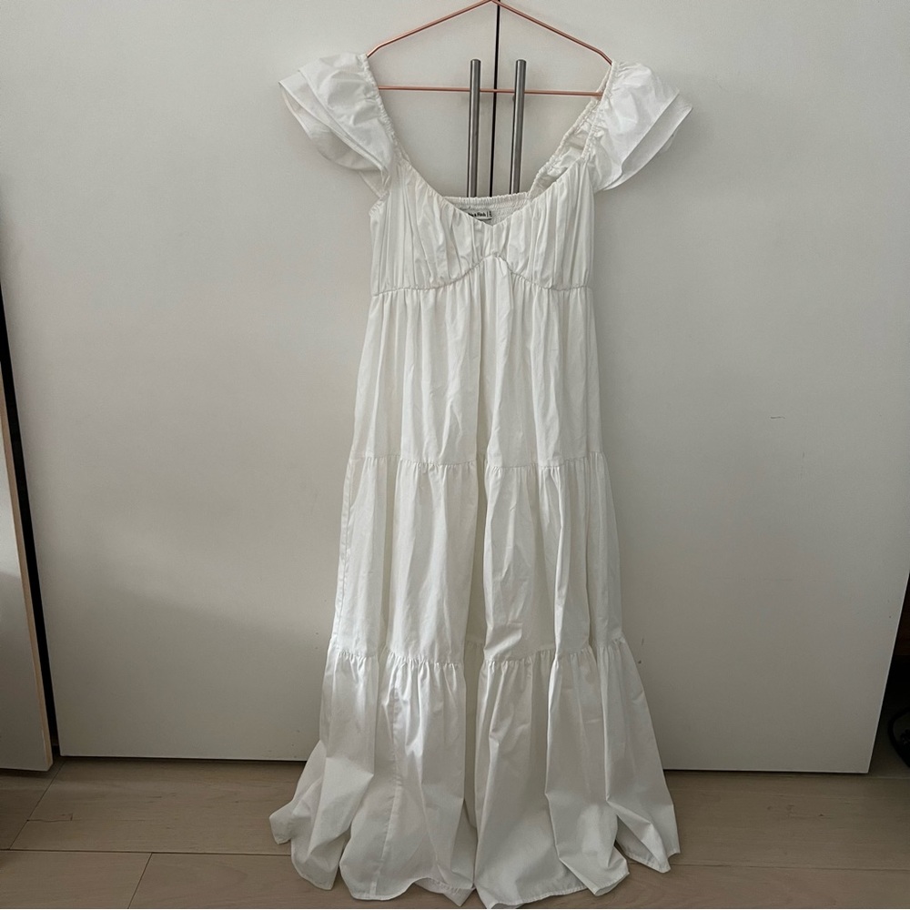 Abercrombie White Ruched Flutter Sleeve Maxi Dress - size XS petite